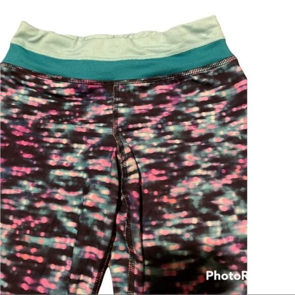 Champion girl’s capri pants size 10 - Picture 4 of 5